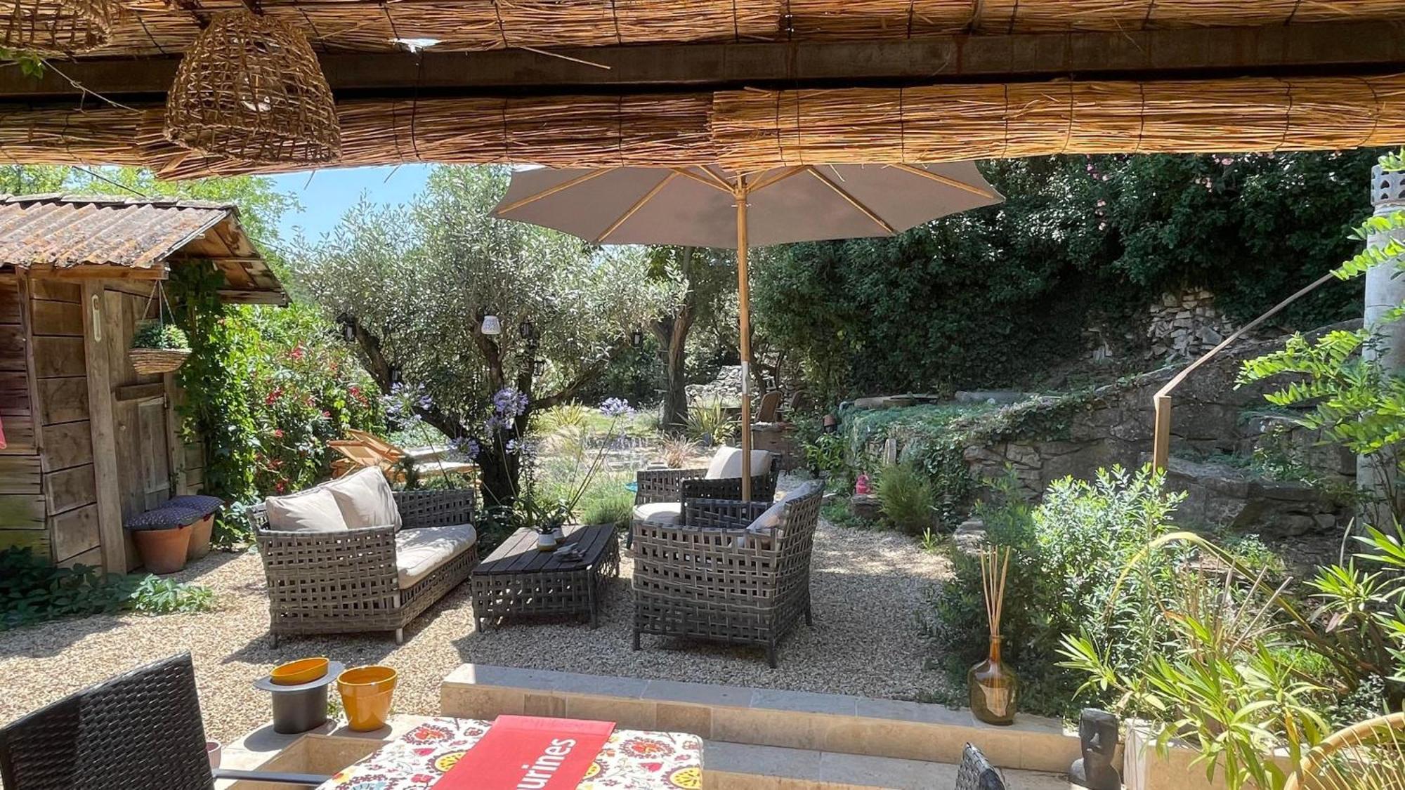 Jolie Annexe Du Mas Dans Le Coeur De La Garrigue Nimoise Villa Nîmes Exteriör bild